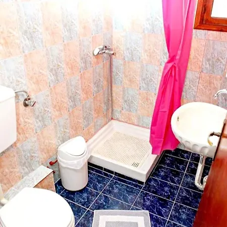 Pelagos Beachfront Apartment *