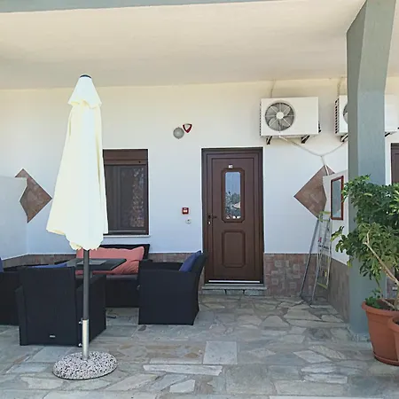 Apartment Pelagos Beachfront *