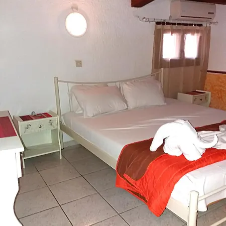 Pelagos Beachfront Apartment Panormos (Skopelos)