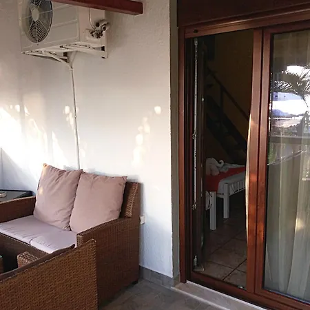 Pelagos Beachfront *