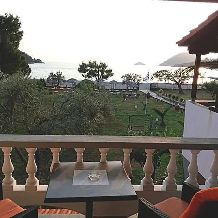 Pelagos Beachfront Apartment Panormos (Skopelos)