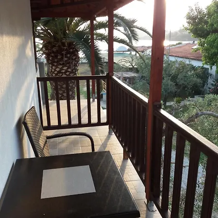 Pelagos Beachfront Apartment *