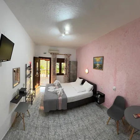 Pelagos Beachfront Apartment Panormos (Skopelos)