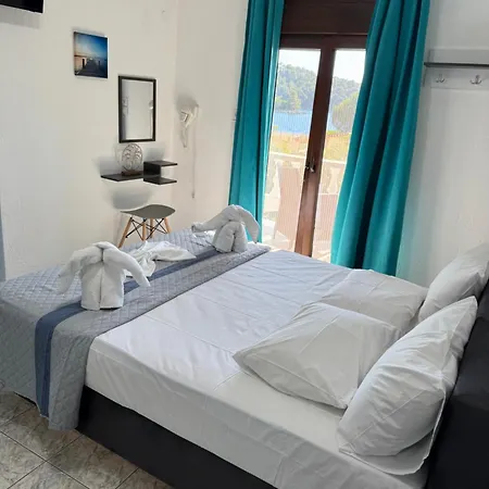 Pelagos Beachfront Apartment