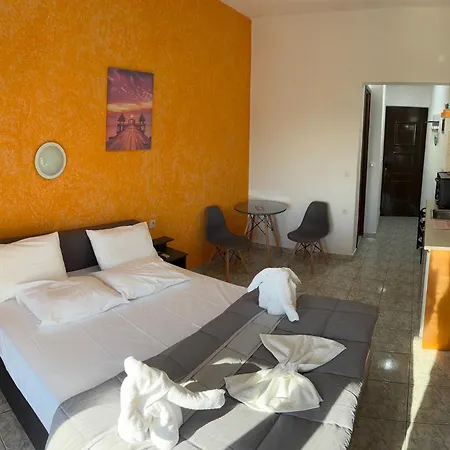 Pelagos Beachfront Daire
