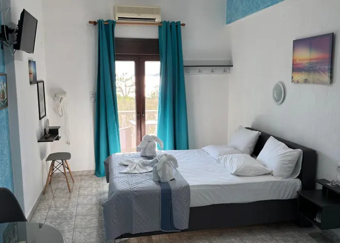 Pelagos Beachfront Apartment *