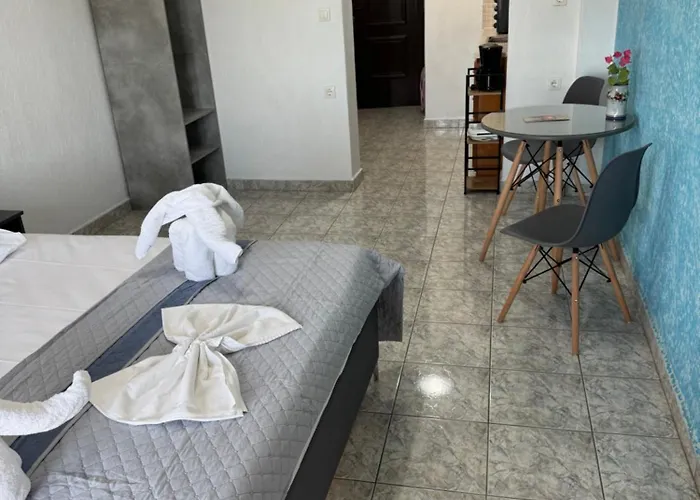 Pelagos Beachfront Apartment Panormos (Skopelos)